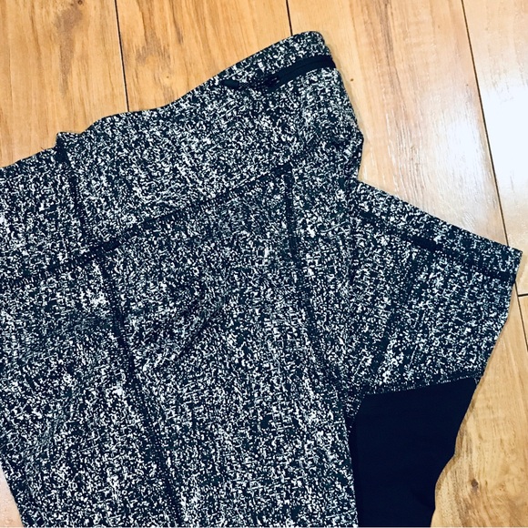 LuluLemon LuLu Lemon black white marled leggings workout fitness 6 yoga … - Picture 9 of 9